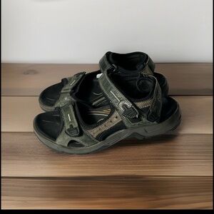 Ecco Offroad Yucatan Sandals Mens 42 Green Hook & Loop‎ Hiking Walking 8-8.5 US